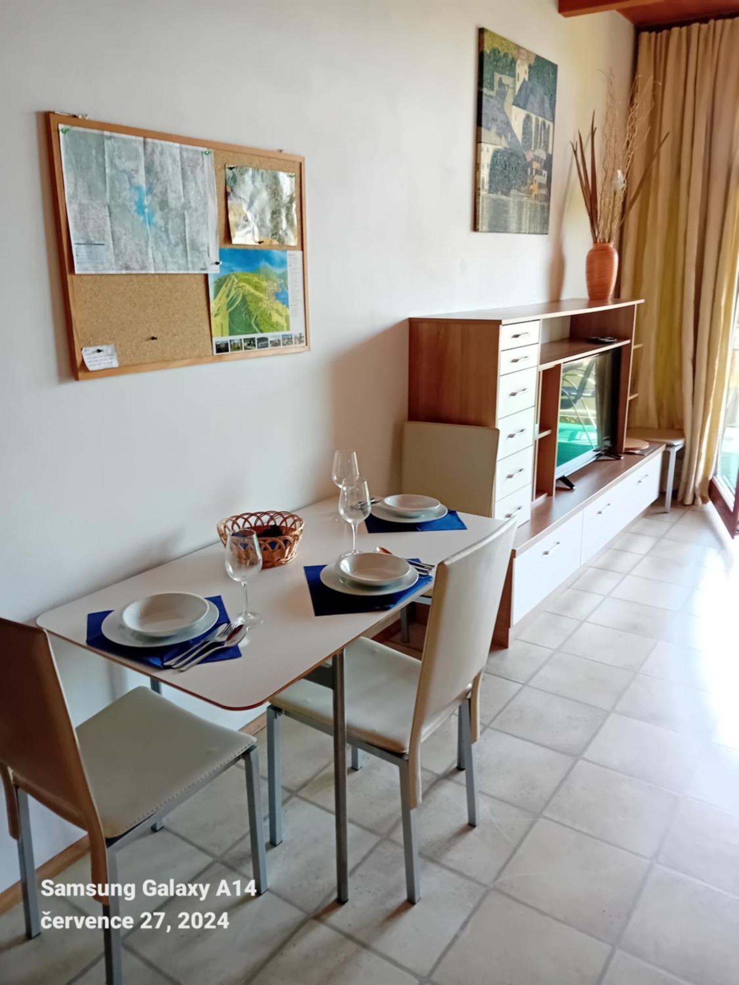 Apartman Lipno A12 Lipno nad Vltavou Exterior foto