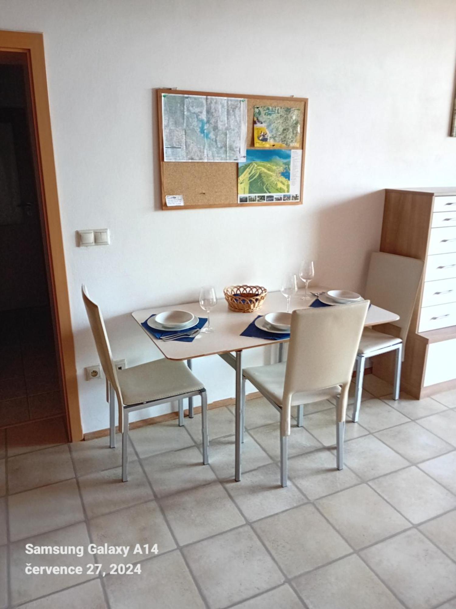 Apartman Lipno A12 Lipno nad Vltavou Exterior foto